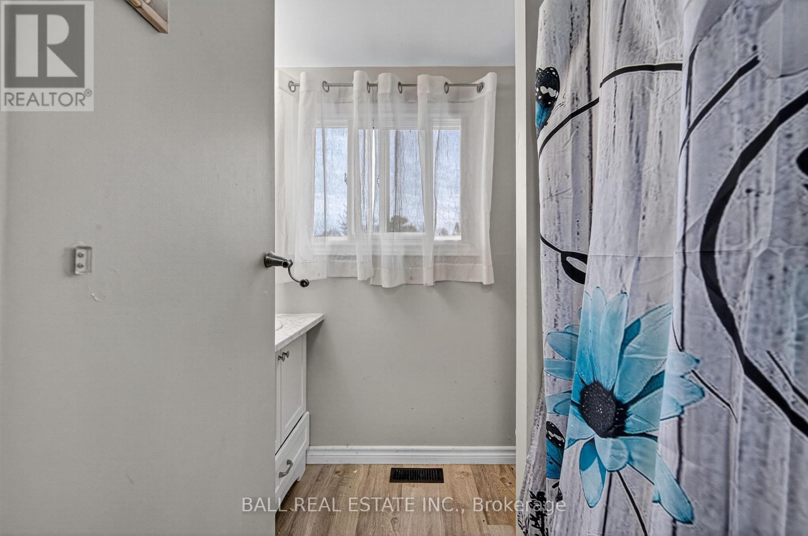 2131 Walker Avenue, Peterborough (Ashburnham Ward 4), Ontario  K9L 1T6 - Photo 11 - X12552928