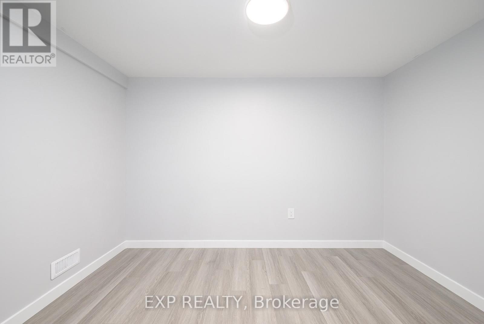 46 Young Street, Hastings Highlands (Monteagle Ward), Ontario  K0L 2S0 - Photo 32 - X12552682