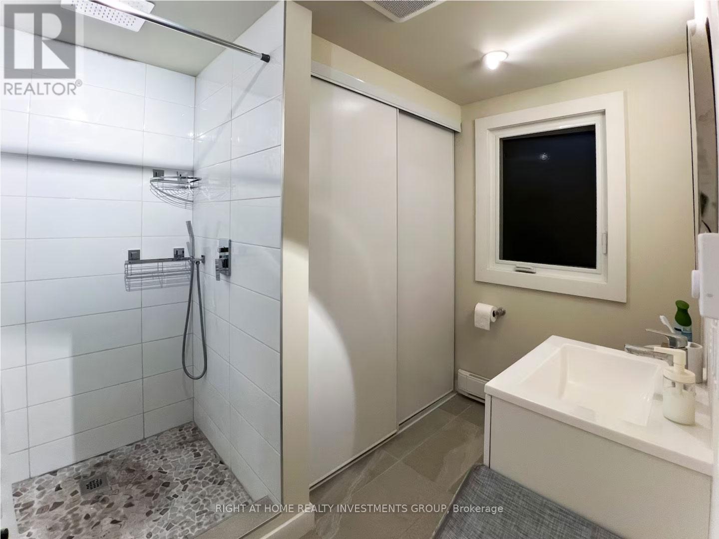 284 Kawartha Hideaway Road, Trent Lakes, Ontario  K0L 1J0 - Photo 11 - X12553396