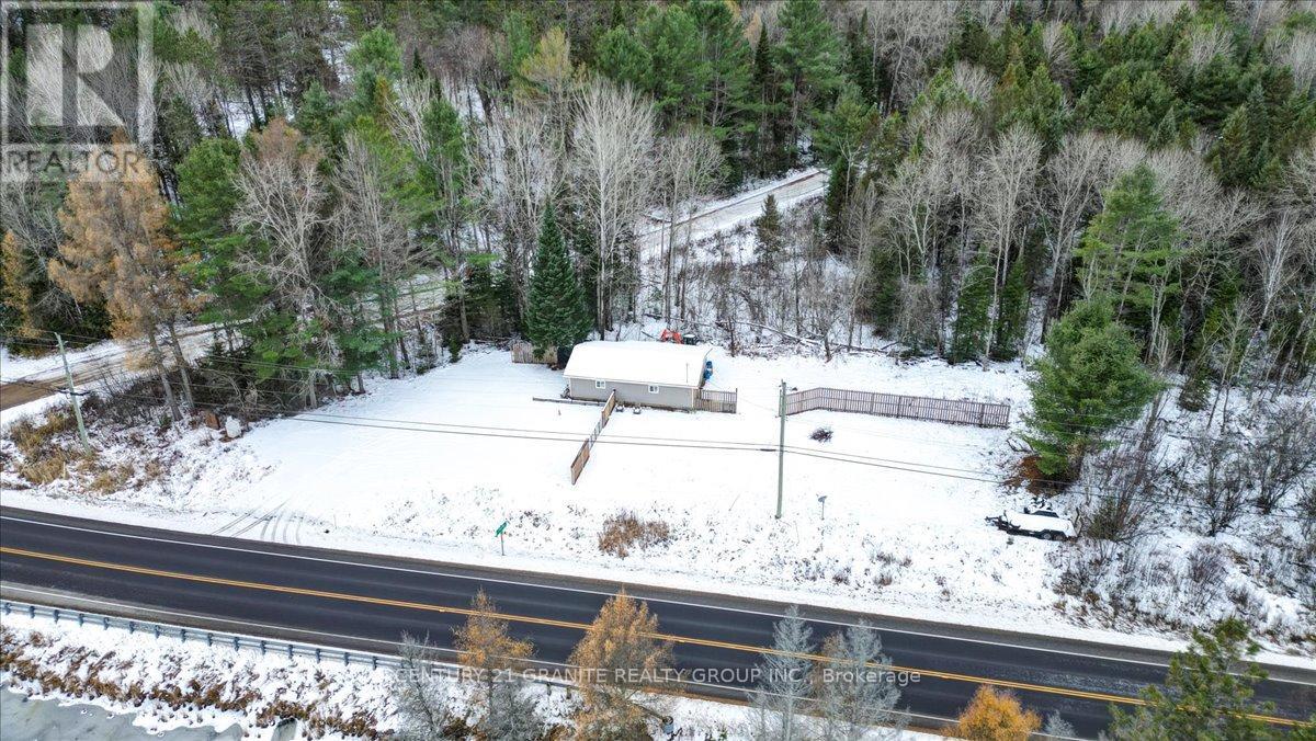 1725 Loop Road, Highlands East (Monmouth), Ontario  K0L 3C0 - Photo 15 - X12554046