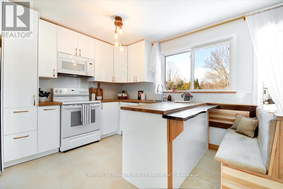 3 Larch Street, Highlands East (Bicroft Ward), Ontario  K0L 1M0 - Photo 16 - X12554058