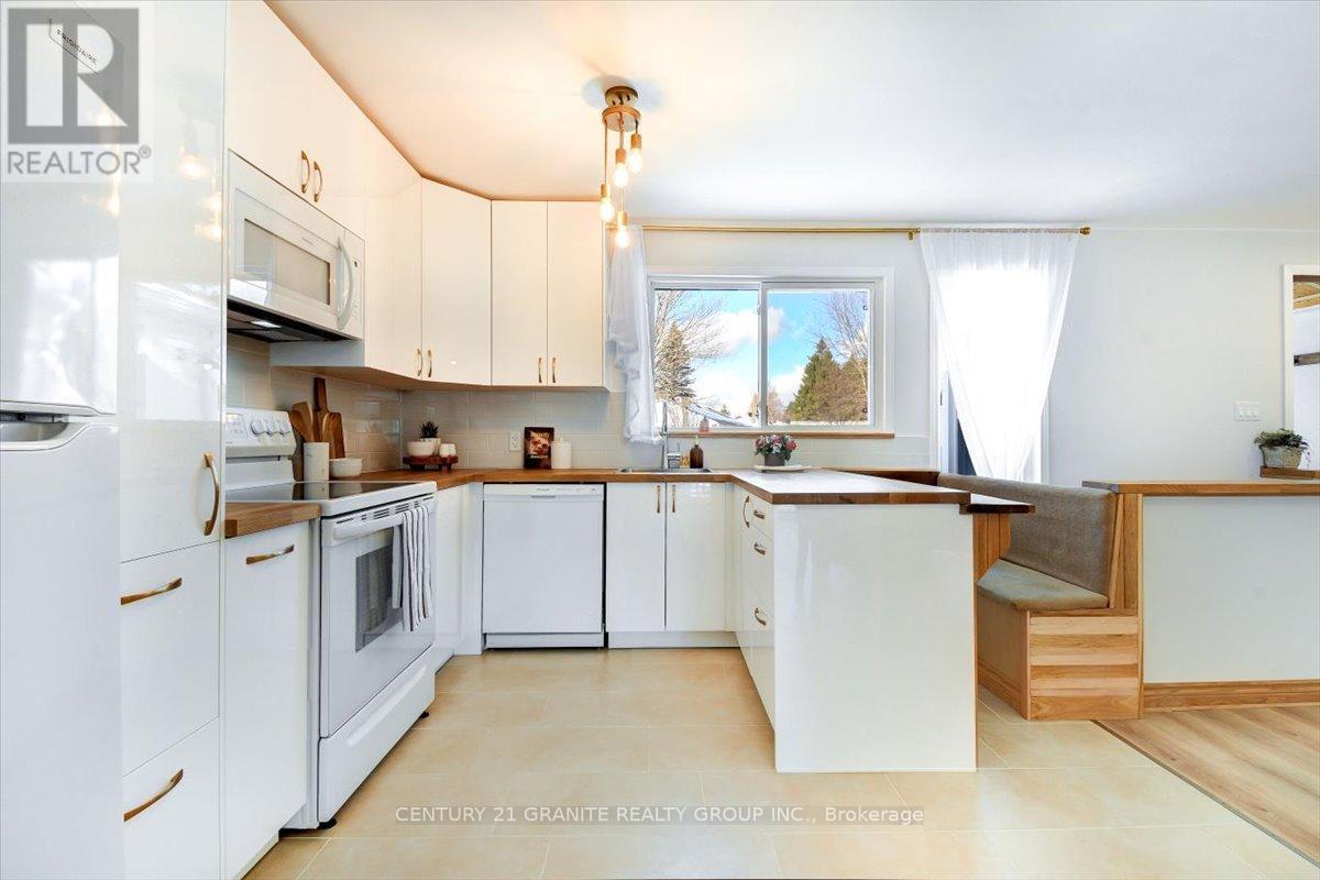 3 Larch Street, Highlands East (Bicroft Ward), Ontario  K0L 1M0 - Photo 17 - X12554058