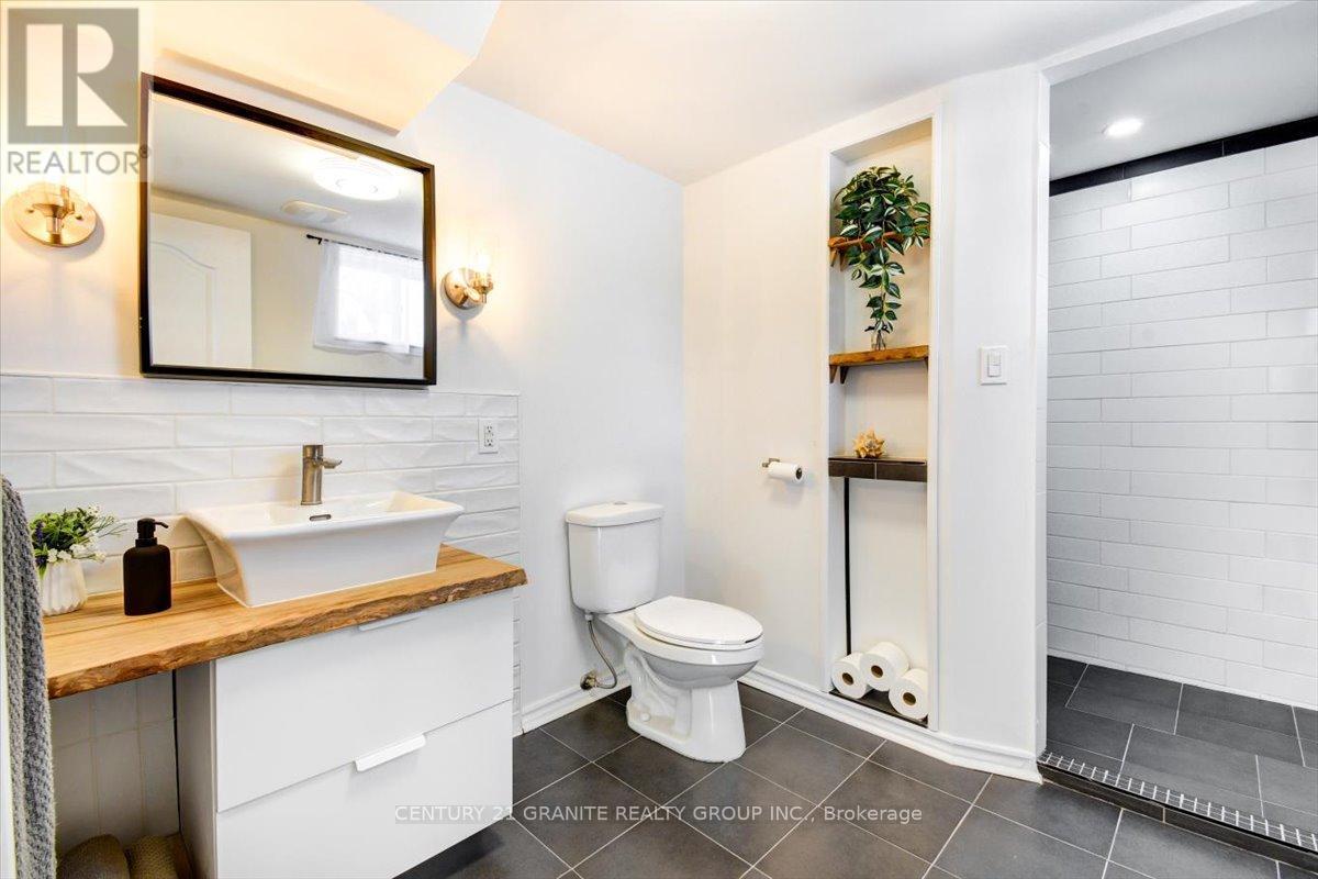 3 Larch Street, Highlands East (Bicroft Ward), Ontario  K0L 1M0 - Photo 23 - X12554058