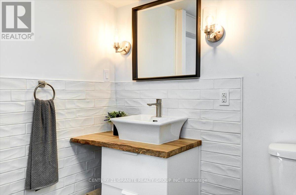 3 Larch Street, Highlands East (Bicroft Ward), Ontario  K0L 1M0 - Photo 25 - X12554058