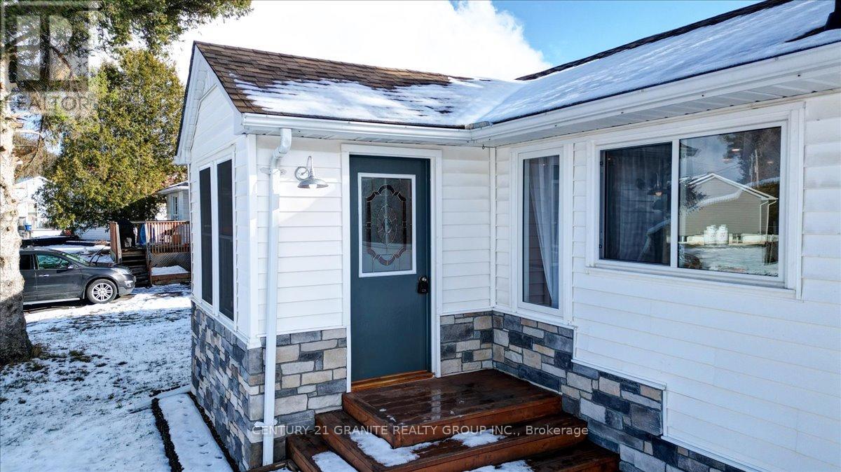 3 Larch Street, Highlands East (Bicroft Ward), Ontario  K0L 1M0 - Photo 4 - X12554058