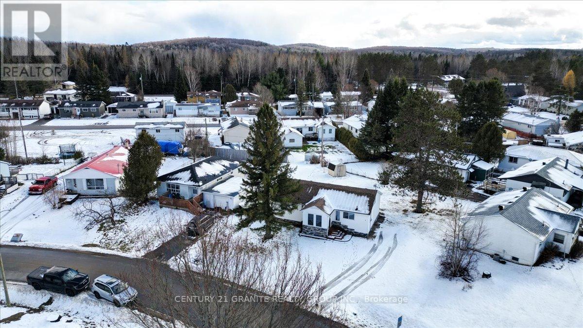 3 Larch Street, Highlands East (Bicroft Ward), Ontario  K0L 1M0 - Photo 41 - X12554058