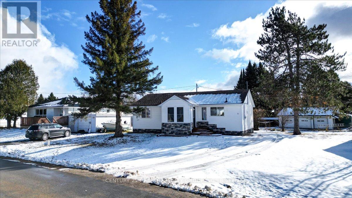 3 Larch Street, Highlands East (Bicroft Ward), Ontario  K0L 1M0 - Photo 48 - X12554058