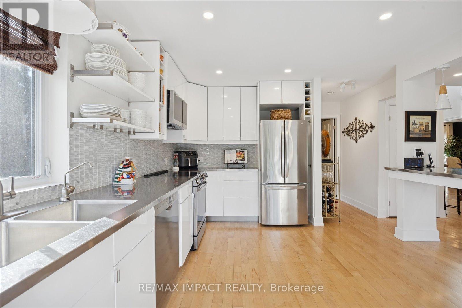 1568 Fair Avenue, Peterborough (Monaghan Ward 2), Ontario  K9K 1T2 - Photo 12 - X12554760