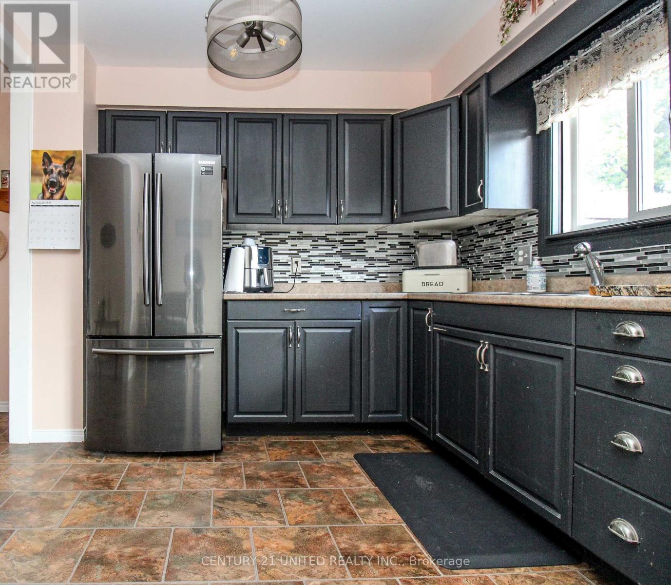 2130 Meadowview Road, Peterborough (Ashburnham Ward 4), Ontario  K9L 1S4 - Photo 15 - X12554770