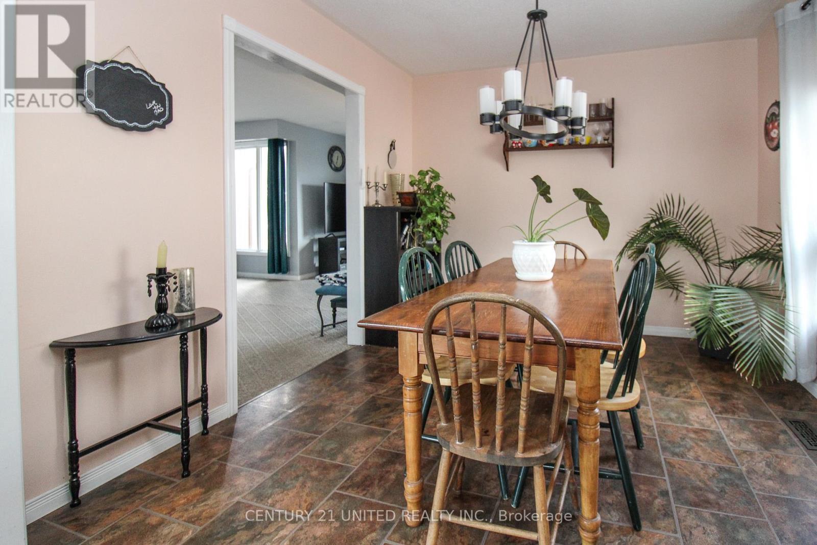 2130 Meadowview Road, Peterborough (Ashburnham Ward 4), Ontario  K9L 1S4 - Photo 19 - X12554770