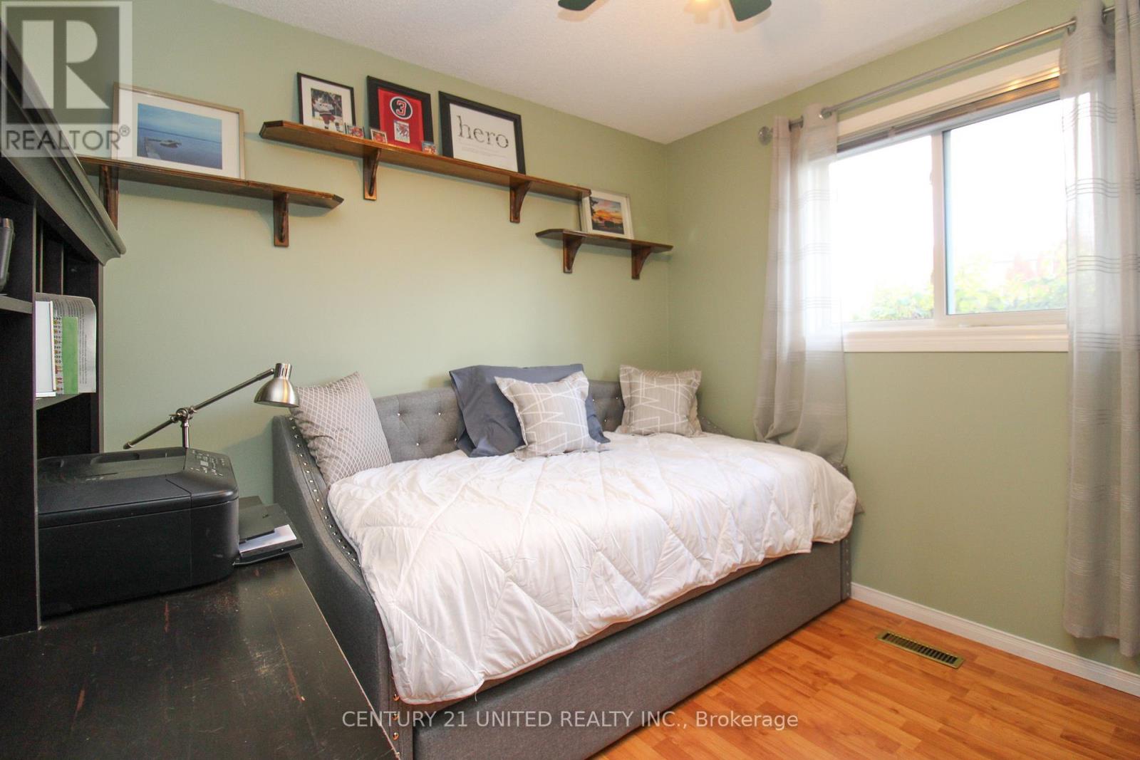 2130 Meadowview Road, Peterborough (Ashburnham Ward 4), Ontario  K9L 1S4 - Photo 23 - X12554770