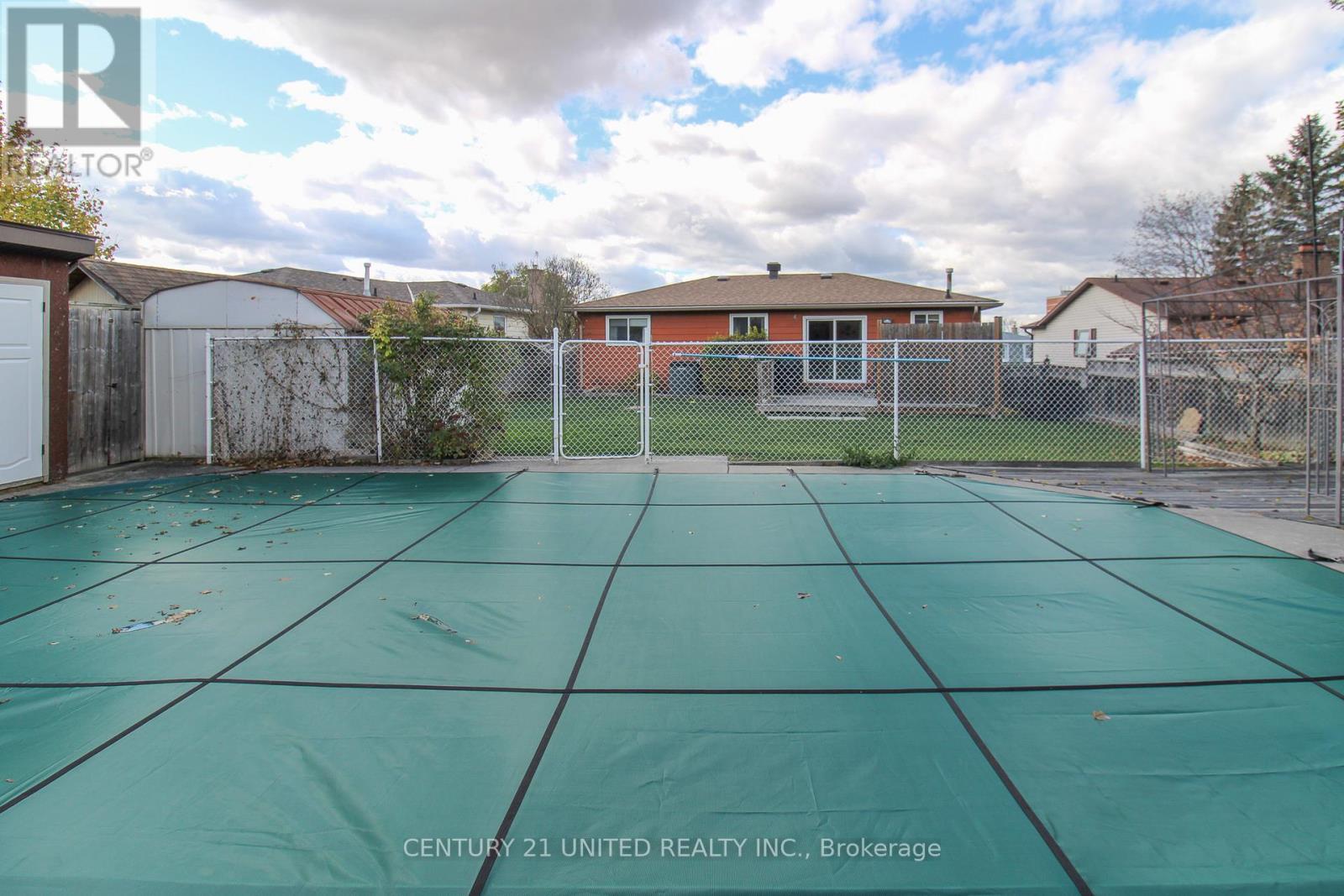 2130 Meadowview Road, Peterborough (Ashburnham Ward 4), Ontario  K9L 1S4 - Photo 35 - X12554770