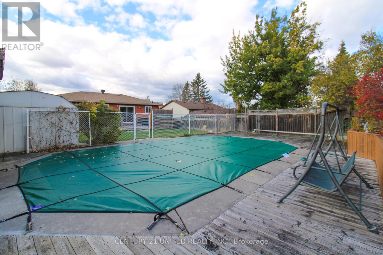 2130 Meadowview Road, Peterborough (Ashburnham Ward 4), Ontario  K9L 1S4 - Photo 36 - X12554770