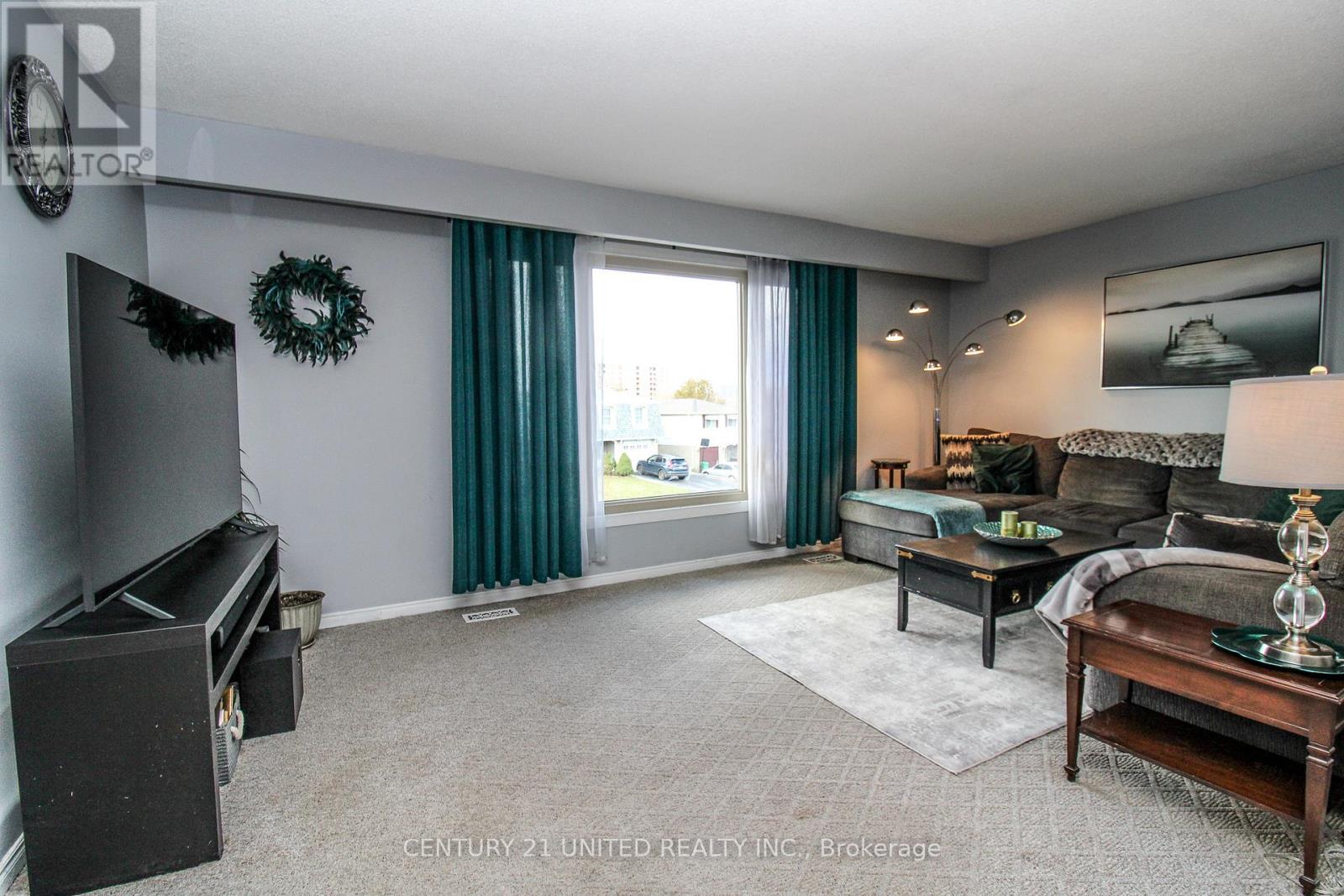 2130 Meadowview Road, Peterborough (Ashburnham Ward 4), Ontario  K9L 1S4 - Photo 9 - X12554770