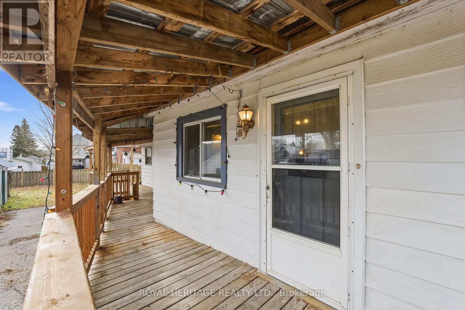 11 Donald Street, Havelock-Belmont-Methuen (Havelock), Ontario  K0L 1Z0 - Photo 5 - X12555006