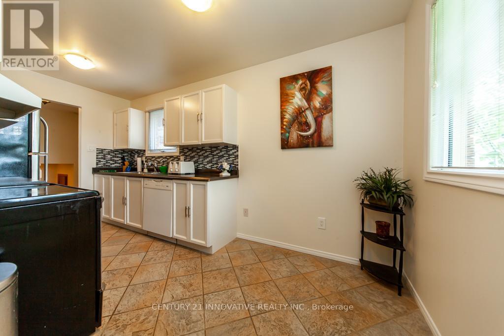 501 Barnes Crescent, Peterborough (Otonabee Ward 1), Ontario  K9J 7Z2 - Photo 14 - X12555094