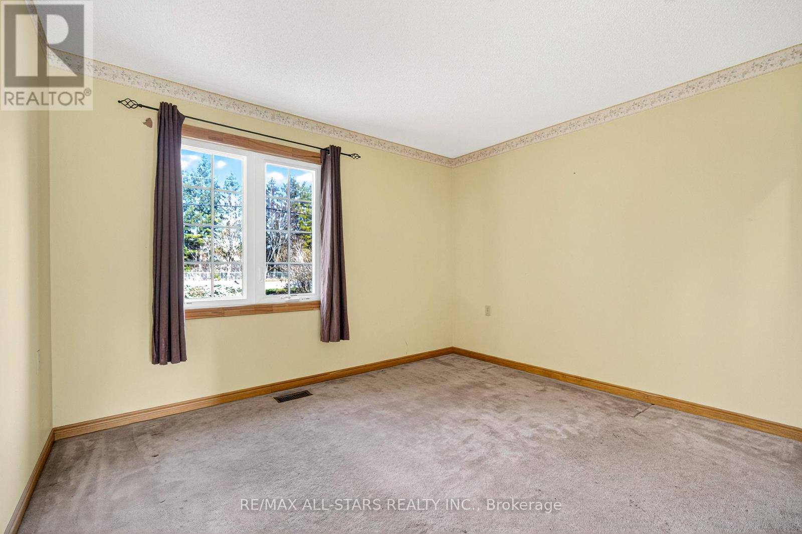 150 King Street W, Kawartha Lakes (Omemee), Ontario  K0L 2W0 - Photo 15 - X12555510