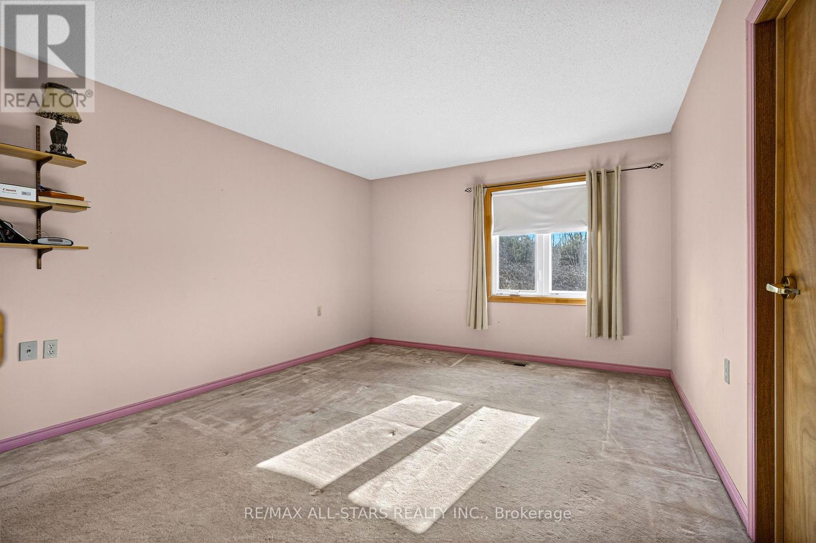 150 King Street W, Kawartha Lakes (Omemee), Ontario  K0L 2W0 - Photo 17 - X12555510