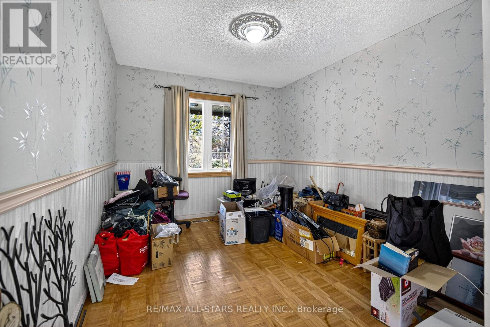 150 King Street W, Kawartha Lakes (Omemee), Ontario  K0L 2W0 - Photo 19 - X12555510