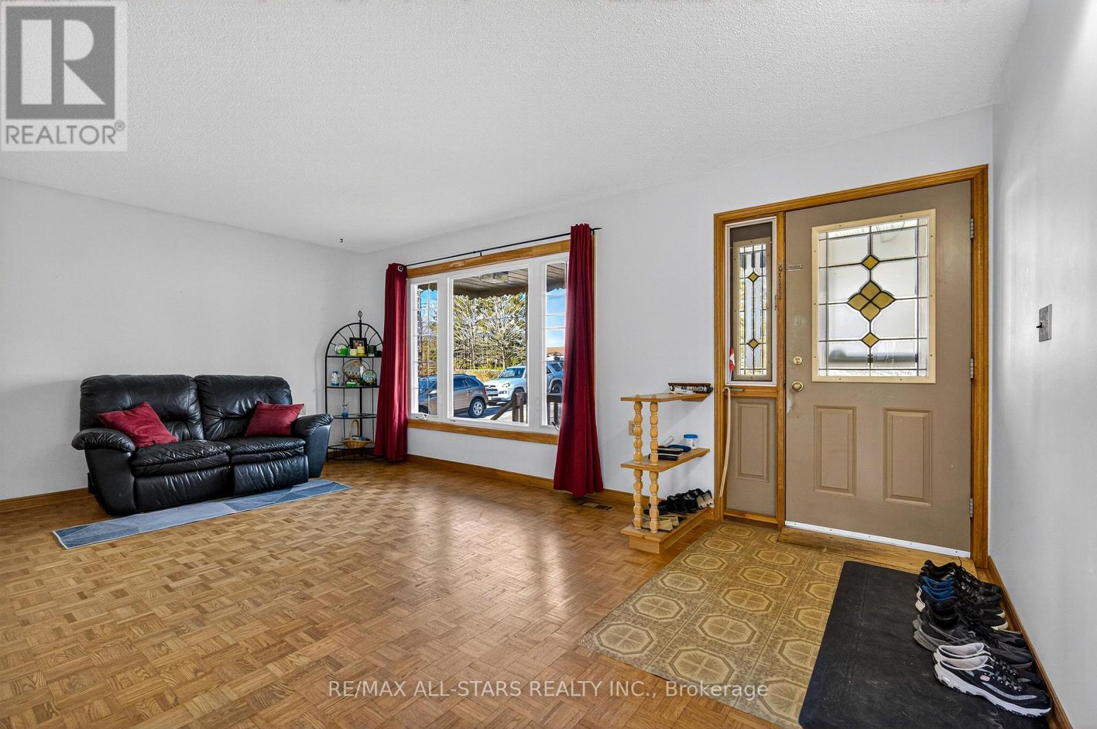 150 King Street W, Kawartha Lakes (Omemee), Ontario  K0L 2W0 - Photo 5 - X12555510