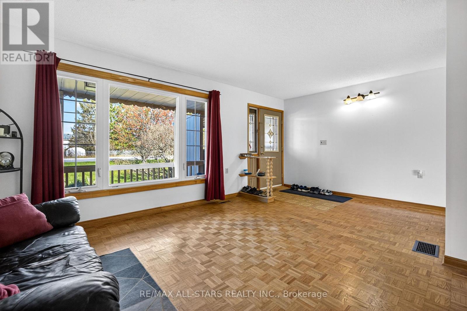 150 King Street W, Kawartha Lakes (Omemee), Ontario  K0L 2W0 - Photo 7 - X12555510