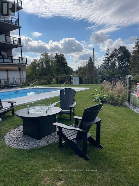 407 - 19b West Street N, Kawartha Lakes (Fenelon Falls), Ontario  K9V 1C4 - Photo 8 - X12557110