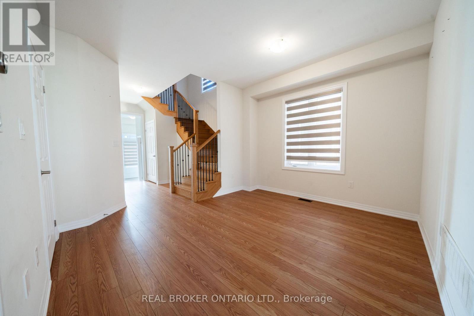 6 Northrop Avenue N, Clarington (Newcastle), Ontario  L1B 1W7 - Photo 8 - E12557390