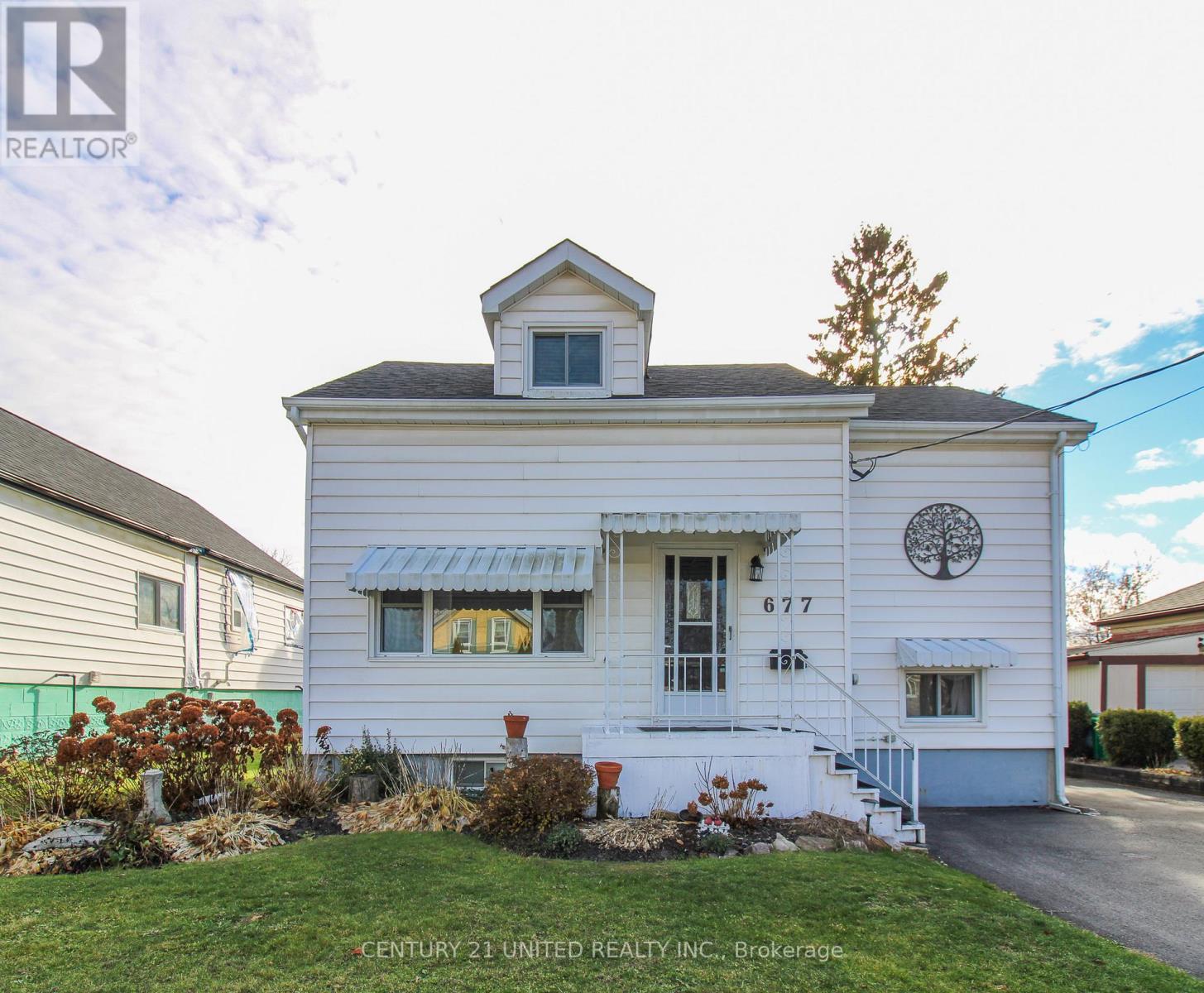 677 Orpington Road, Peterborough (Otonabee Ward 1), Ontario  K9J 4A5 - Photo 1 - X12557842