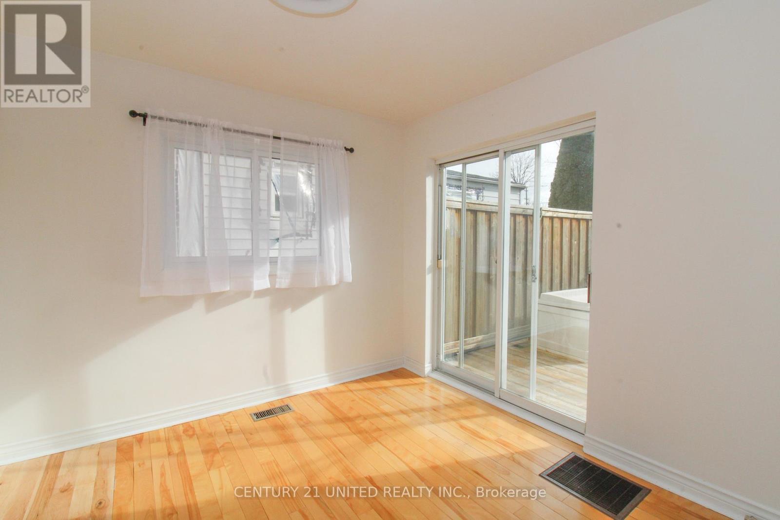 677 Orpington Road, Peterborough (Otonabee Ward 1), Ontario  K9J 4A5 - Photo 15 - X12557842