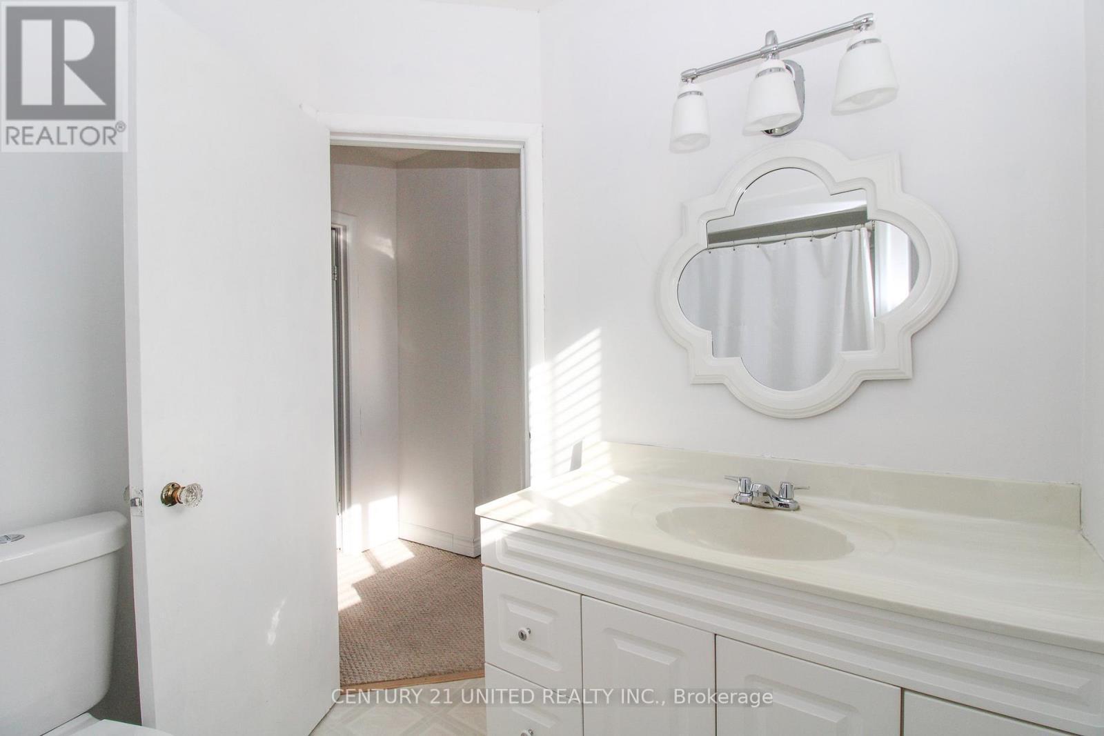 677 Orpington Road, Peterborough (Otonabee Ward 1), Ontario  K9J 4A5 - Photo 31 - X12557842