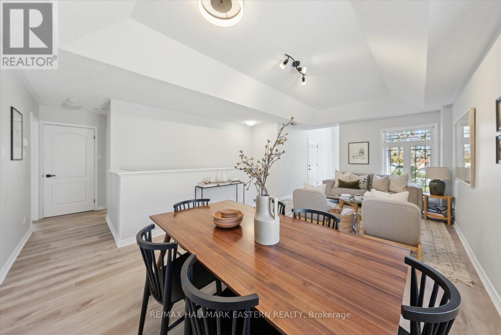 2431 Marsdale Drive, Peterborough (Ashburnham Ward 4), Ontario  K9L 1Z3 - Photo 11 - X12558032