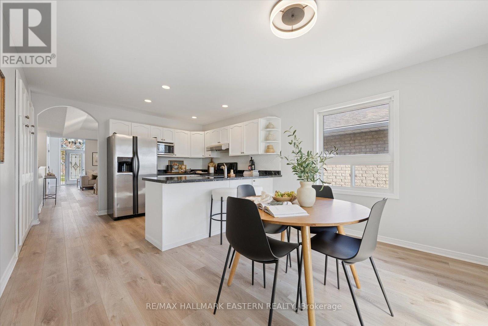 2431 Marsdale Drive, Peterborough (Ashburnham Ward 4), Ontario  K9L 1Z3 - Photo 12 - X12558032