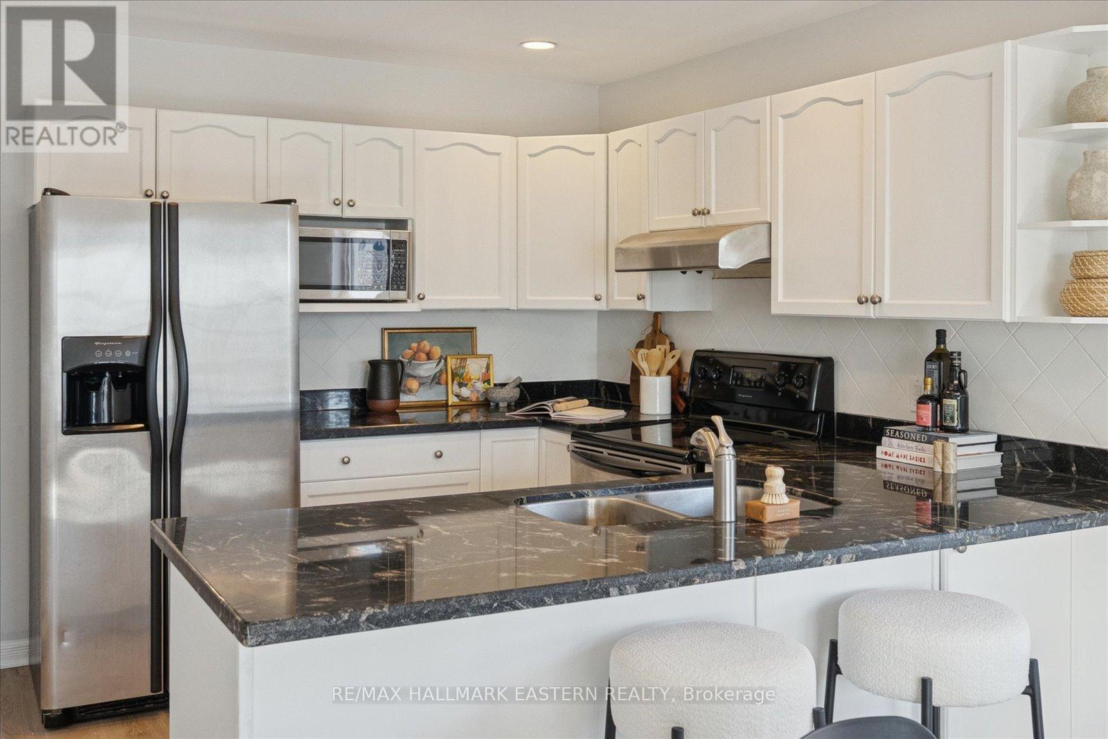 2431 Marsdale Drive, Peterborough (Ashburnham Ward 4), Ontario  K9L 1Z3 - Photo 13 - X12558032