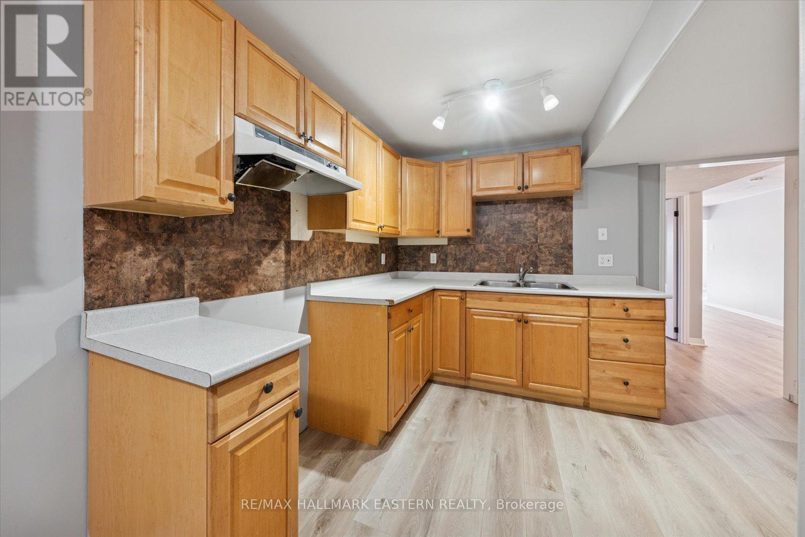 2431 Marsdale Drive, Peterborough (Ashburnham Ward 4), Ontario  K9L 1Z3 - Photo 35 - X12558032