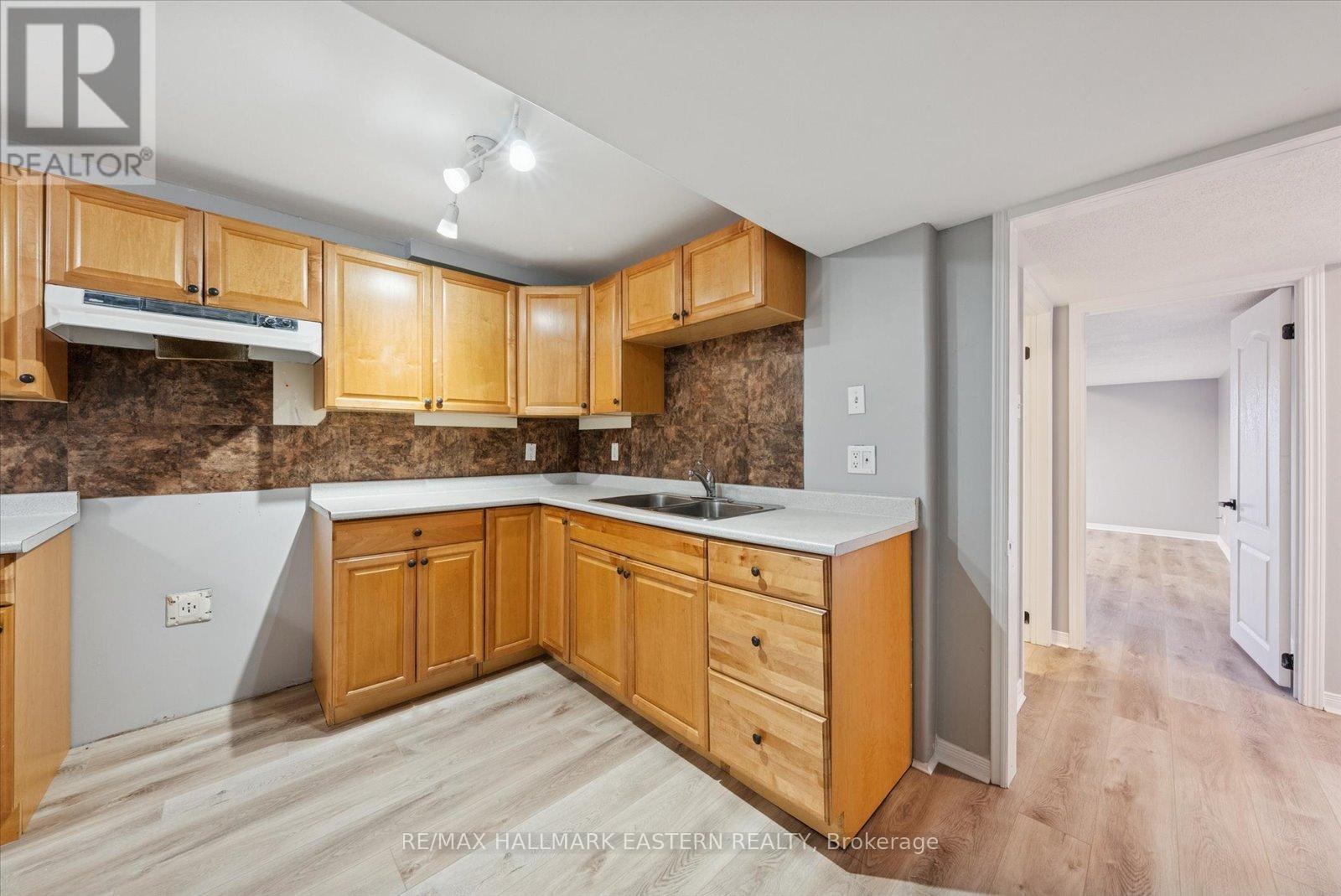 2431 Marsdale Drive, Peterborough (Ashburnham Ward 4), Ontario  K9L 1Z3 - Photo 36 - X12558032