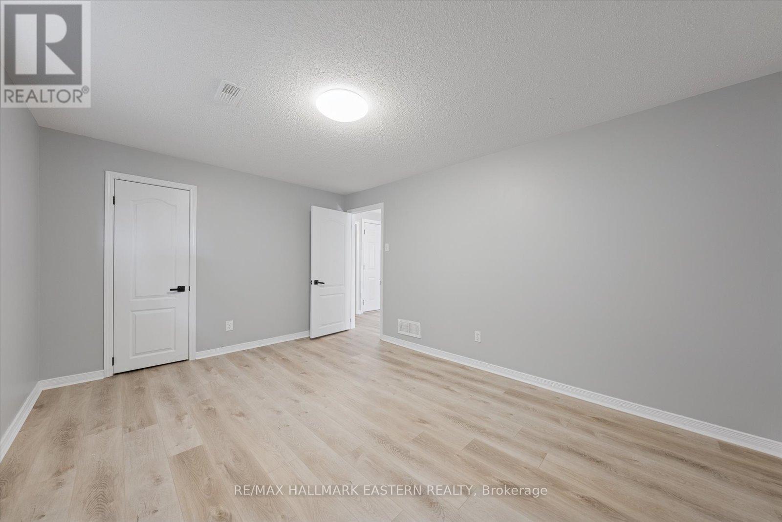 2431 Marsdale Drive, Peterborough (Ashburnham Ward 4), Ontario  K9L 1Z3 - Photo 44 - X12558032