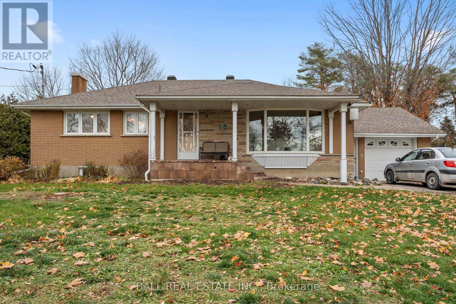 925 Ward Street, Selwyn, Ontario  K0L 1H0 - Photo 1 - X12558144