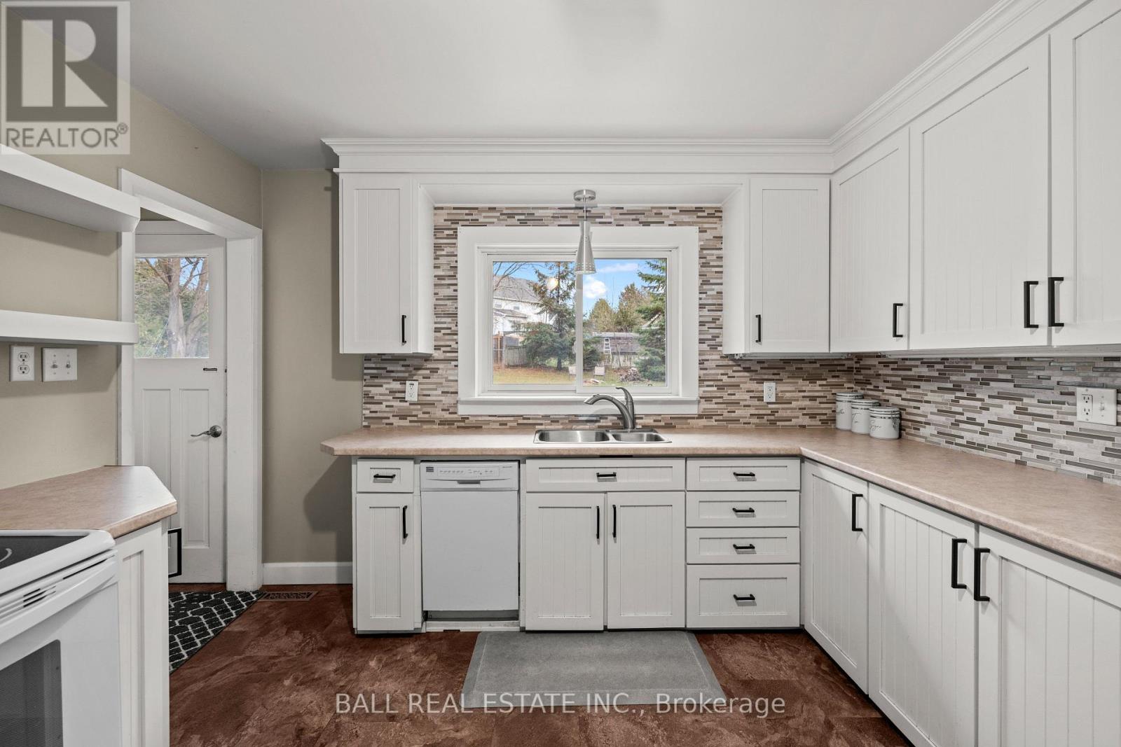 925 Ward Street, Selwyn, Ontario  K0L 1H0 - Photo 11 - X12558144