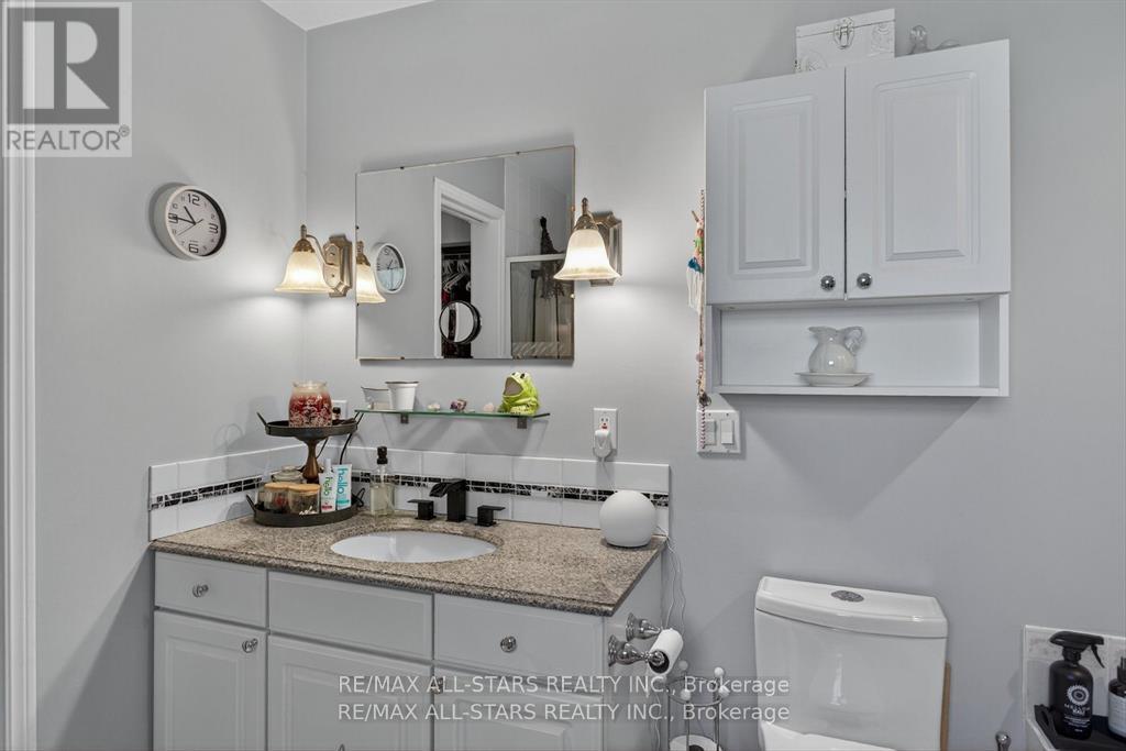 291 Angeline Street N, Kawartha Lakes (Lindsay), Ontario  K9V 4R1 - Photo 18 - X12558166