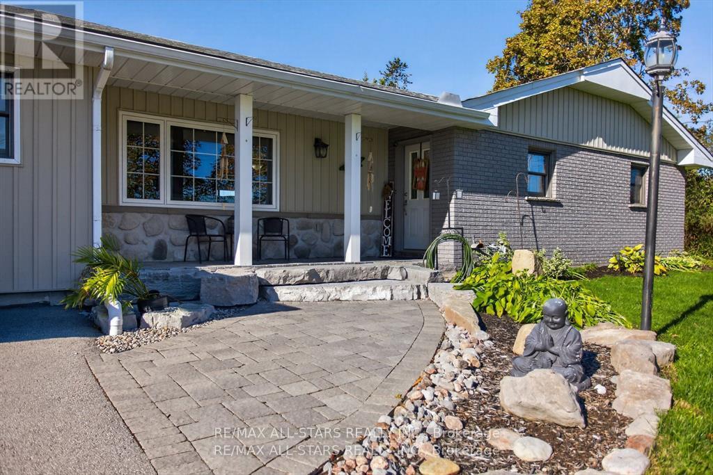 291 Angeline Street N, Kawartha Lakes (Lindsay), Ontario  K9V 4R1 - Photo 2 - X12558166