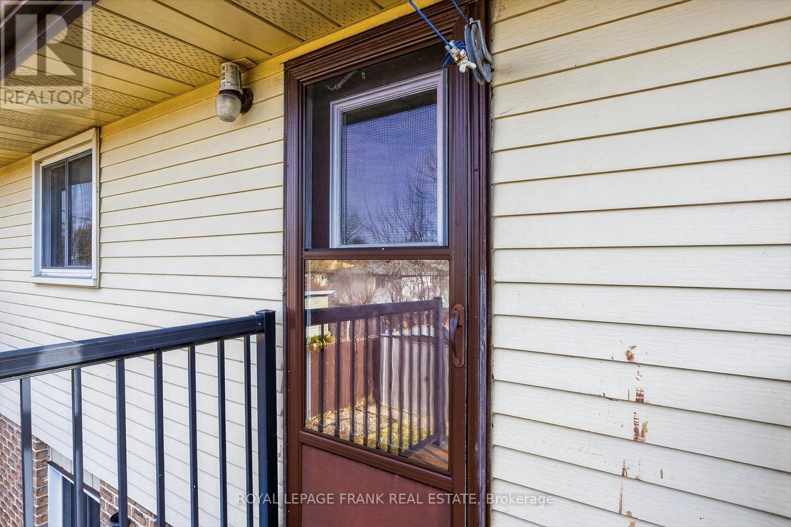 547 Crystal Drive, Peterborough (Ashburnham Ward 4), Ontario  K9J 8H7 - Photo 31 - X12558216