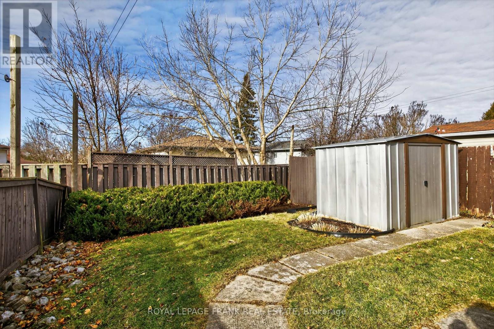 547 Crystal Drive, Peterborough (Ashburnham Ward 4), Ontario  K9J 8H7 - Photo 33 - X12558216