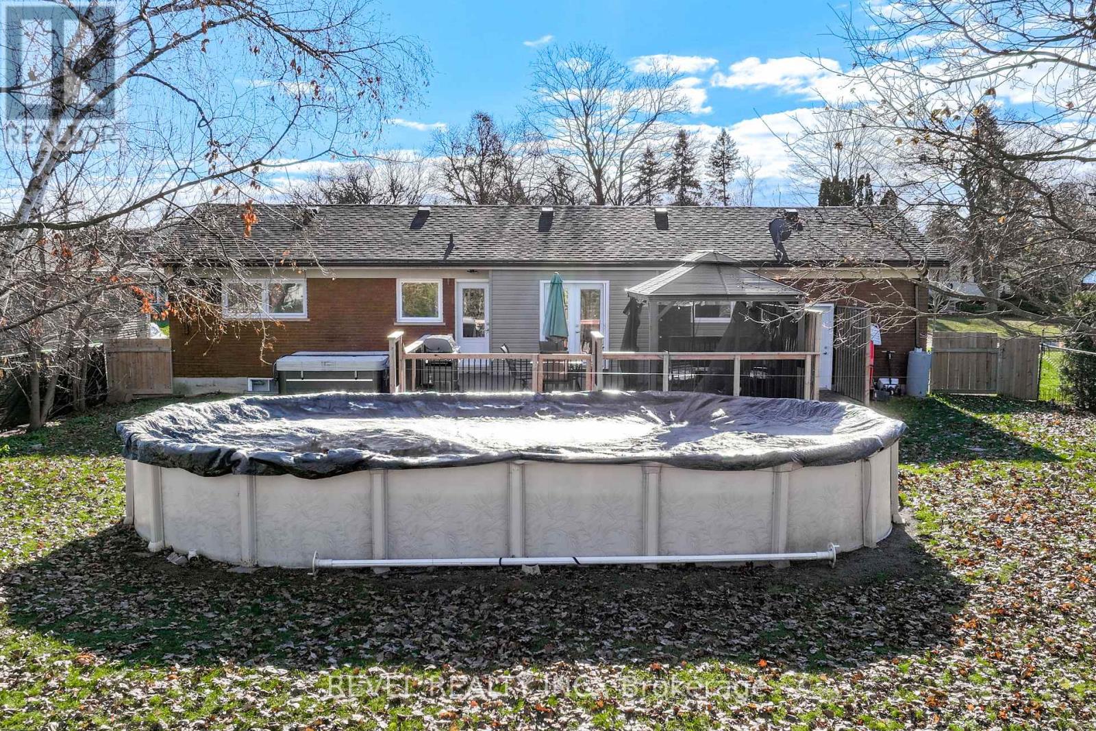 24 Weldon Court, Kawartha Lakes (Lindsay), Ontario  K9V 4P1 - Photo 41 - X12558566