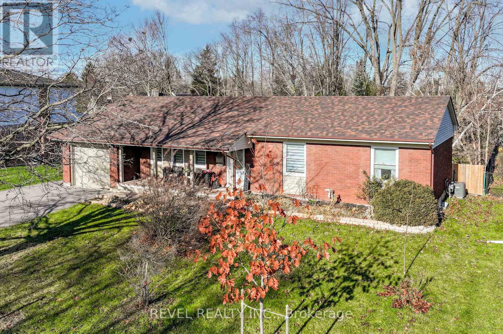 24 Weldon Court, Kawartha Lakes (Lindsay), Ontario  K9V 4P1 - Photo 5 - X12558566