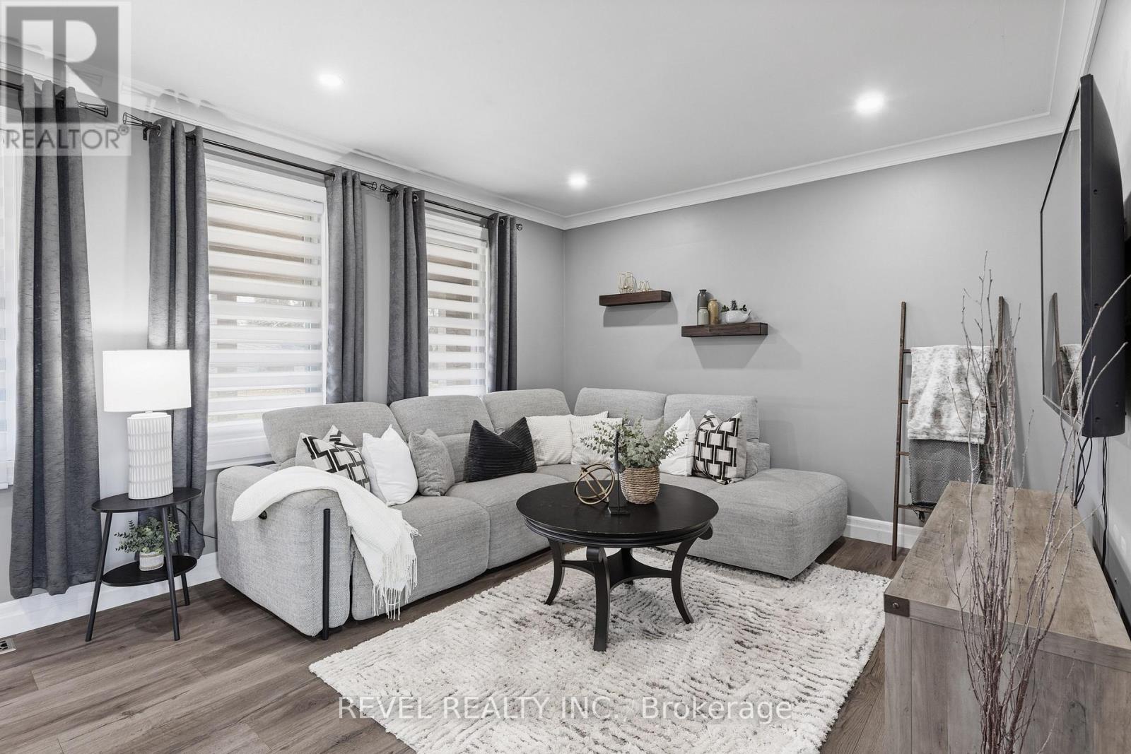 24 Weldon Court, Kawartha Lakes (Lindsay), Ontario  K9V 4P1 - Photo 9 - X12558566