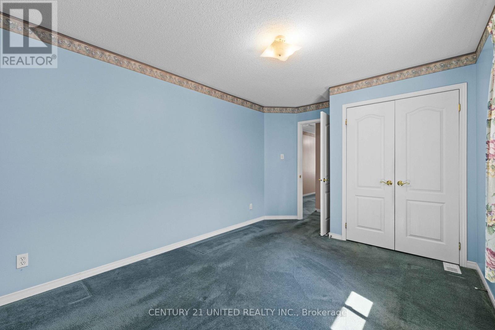 931 Ralphson Crescent, Peterborough (Otonabee Ward 1), Ontario  K9J 8R5 - Photo 15 - X12558644