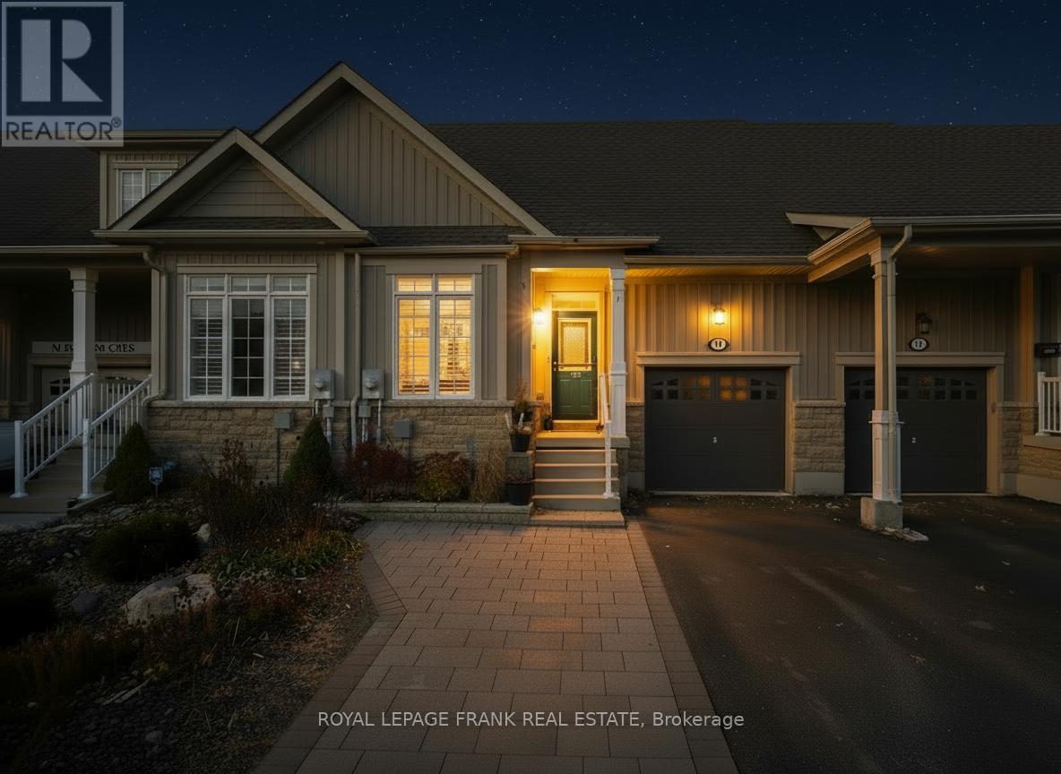 18 Deacon Crescent, Kawartha Lakes (Lindsay), Ontario  K9V 0L4 - Photo 2 - X12558984