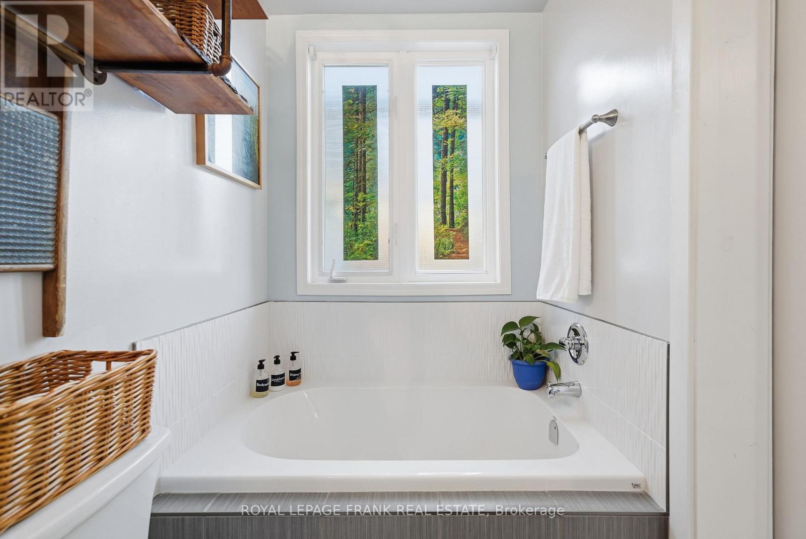 18 Deacon Crescent, Kawartha Lakes (Lindsay), Ontario  K9V 0L4 - Photo 20 - X12558984