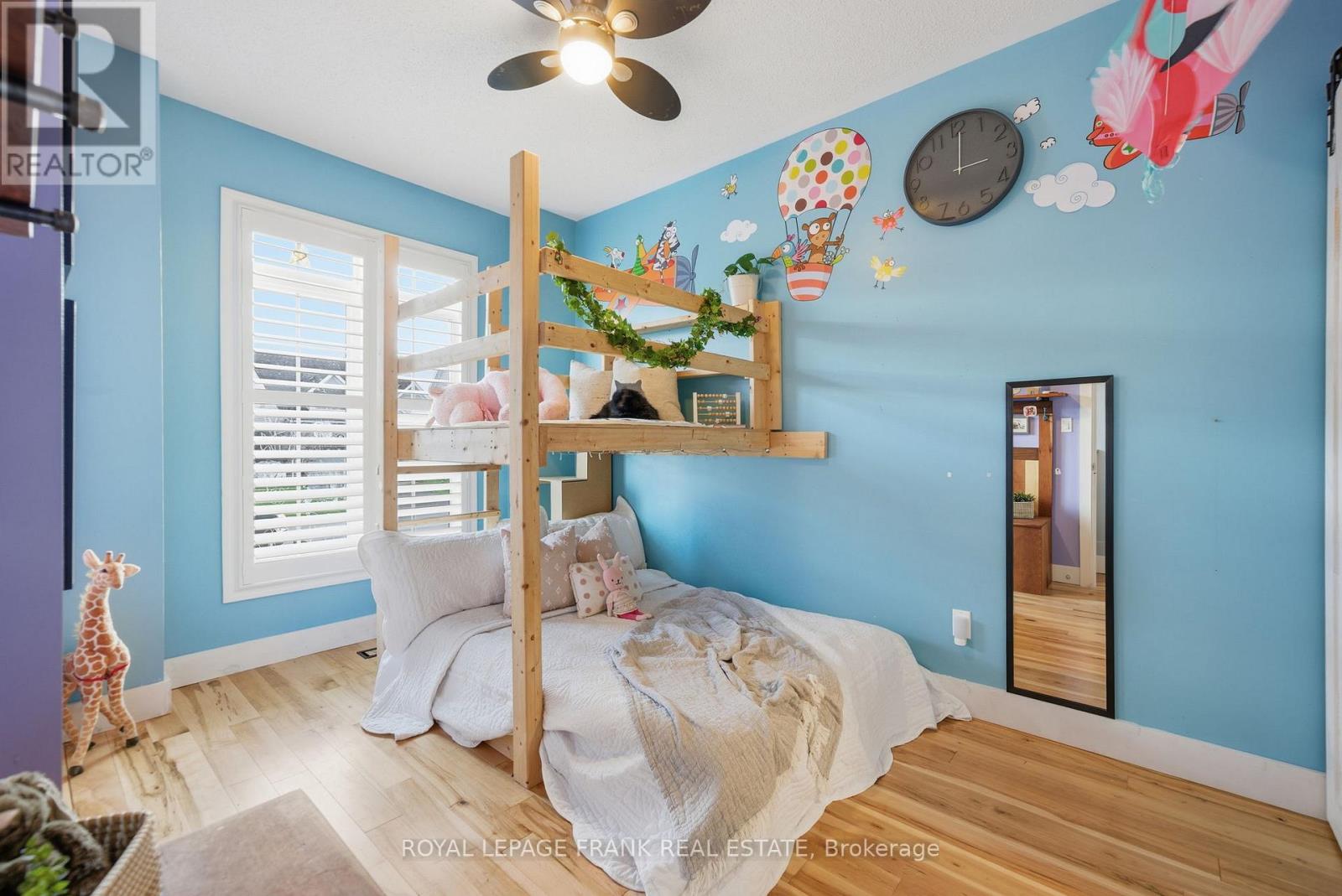 18 Deacon Crescent, Kawartha Lakes (Lindsay), Ontario  K9V 0L4 - Photo 21 - X12558984