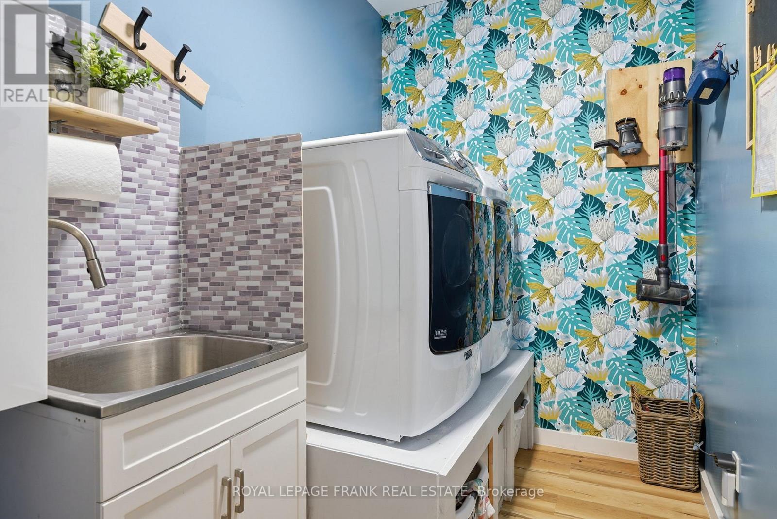 18 Deacon Crescent, Kawartha Lakes (Lindsay), Ontario  K9V 0L4 - Photo 25 - X12558984